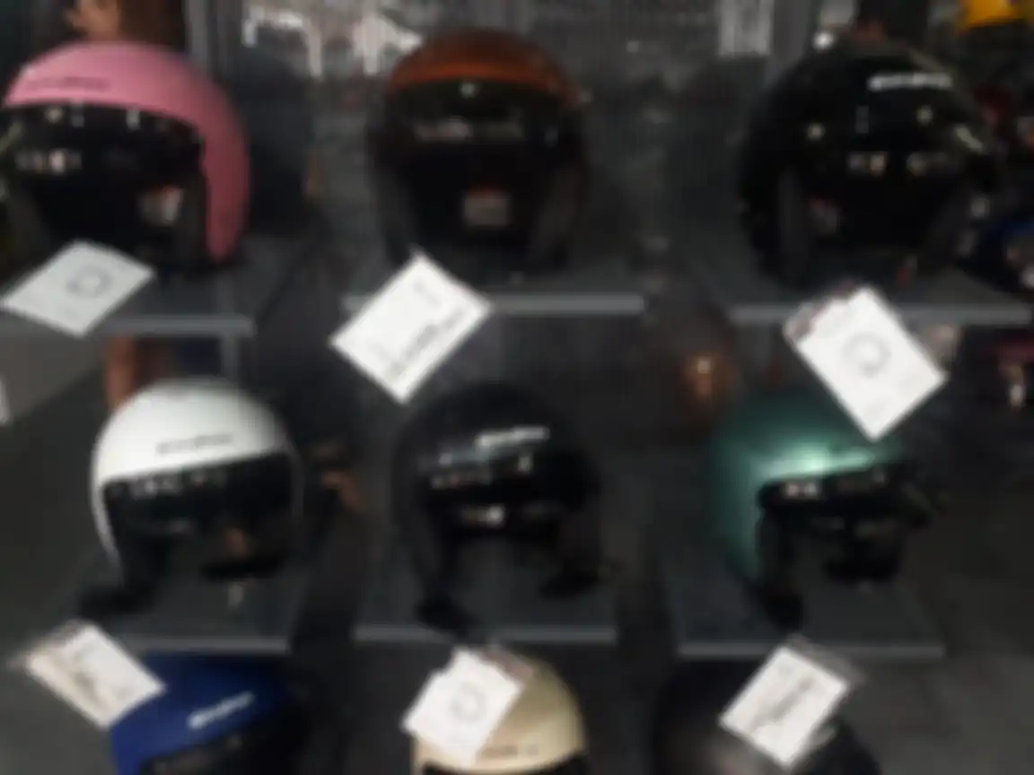 Helm Cargloss Retro.
