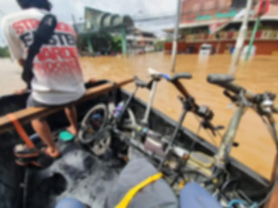Banjir masih merendam daerah Jakarta Barat