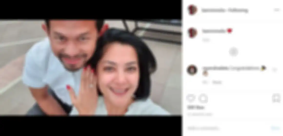 Lulu Tobing Pamer Cincin Berlian di jari manis