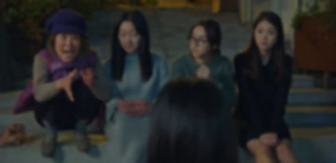 Go Soo Jung dalam perannya dalam drama Goblin