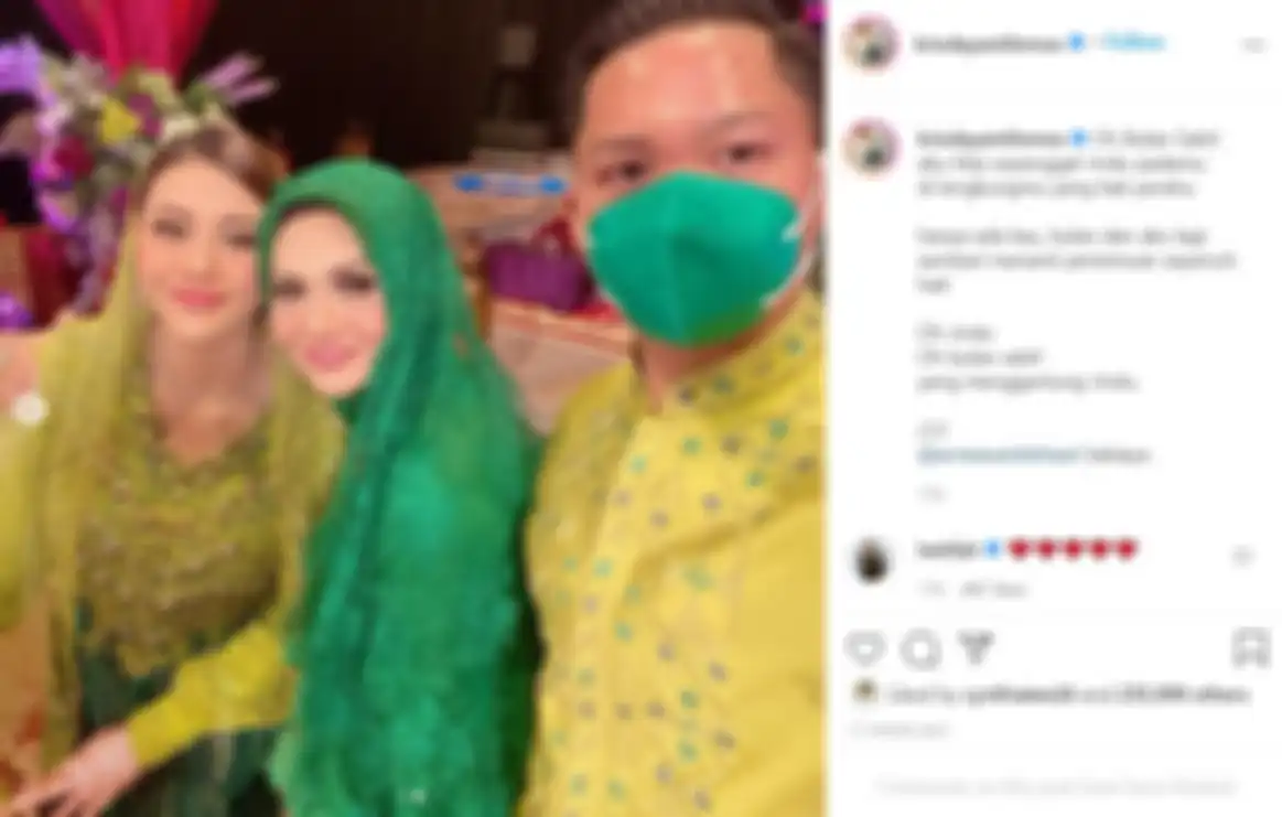 Krisdayanti berfoto bersama Aurel Hermansyah dan Azriel Hermansyah.