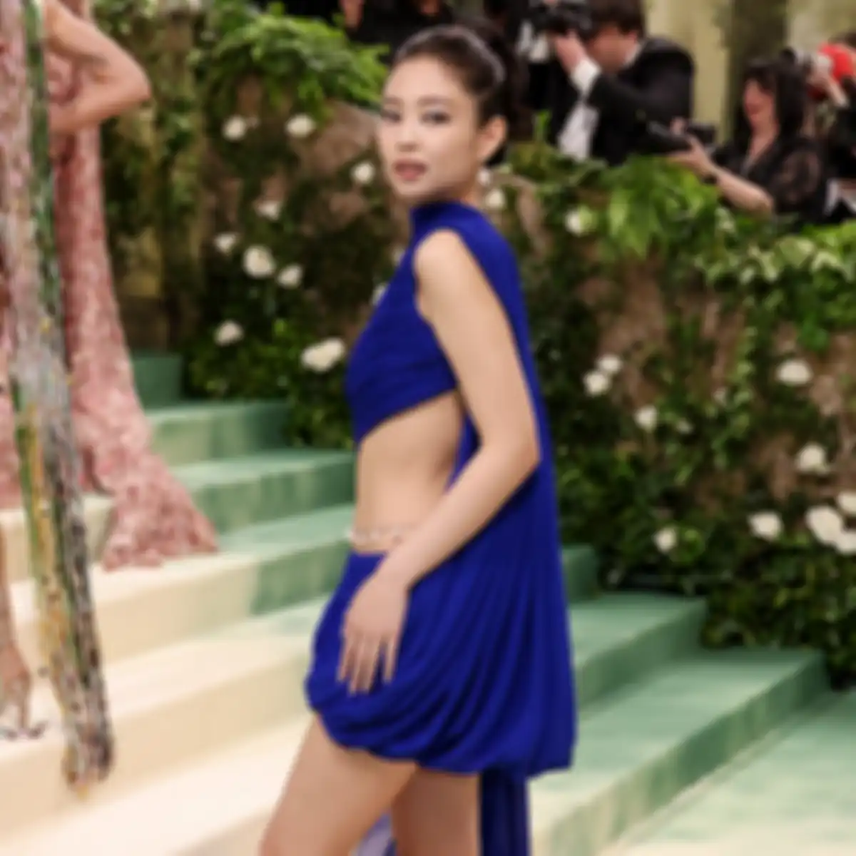 Outfit Jennie Met Gala 2024