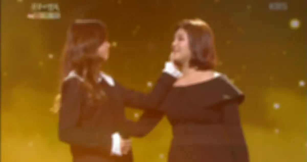 Luna ‘f(x)’ dan Park Jin Young