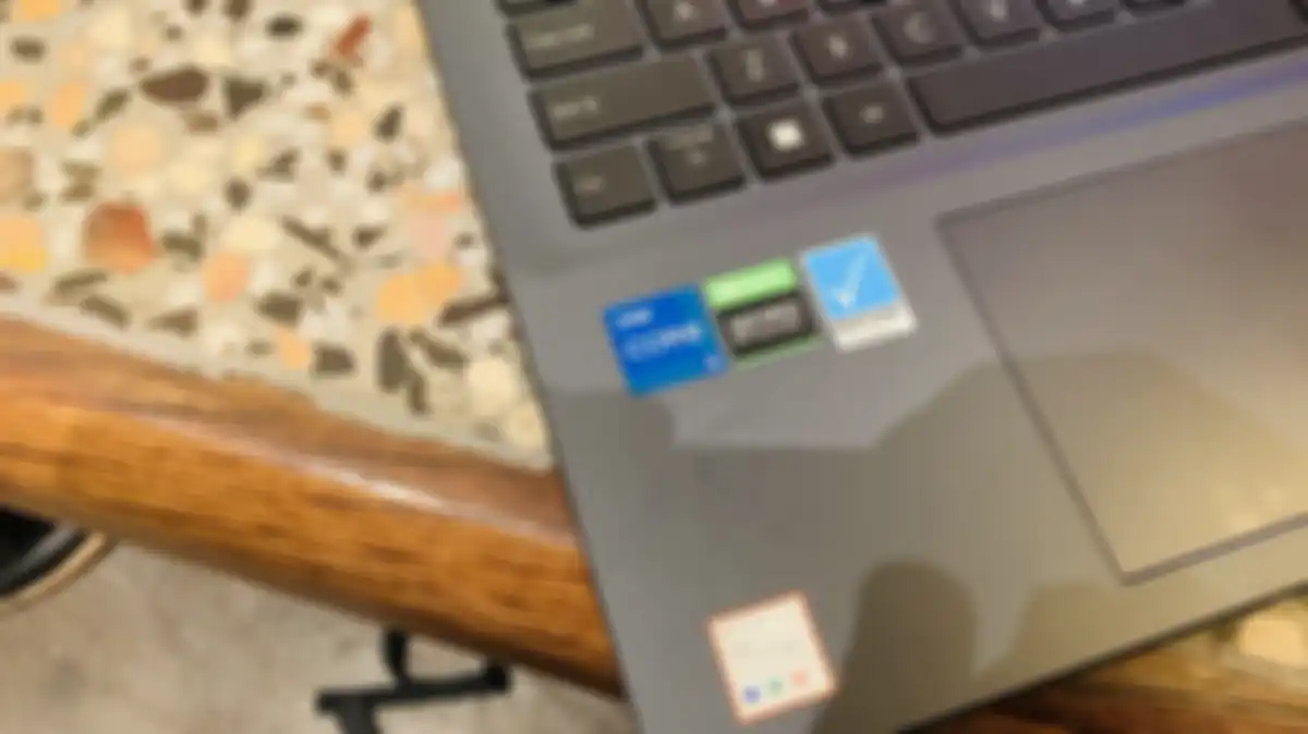 ASUS Vivobook Pro 15 OLED K6502 dilengkapi dengan CPU Intel Core i5 namun tersedia juga versi I9 dengan GPU RTX 3050 series