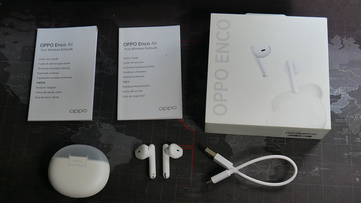 Isi kotak kemasan pembelian OPPO Enco Air