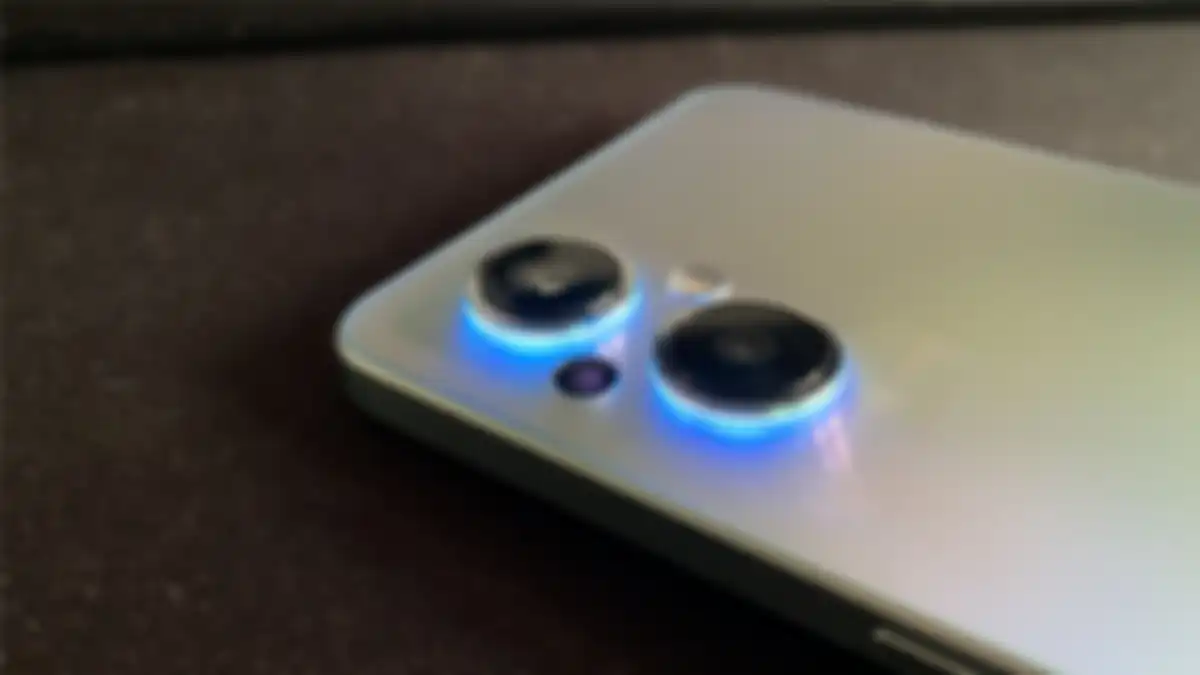 Dual Orbit Light dan kamera OPPO Reno7 Z 5G