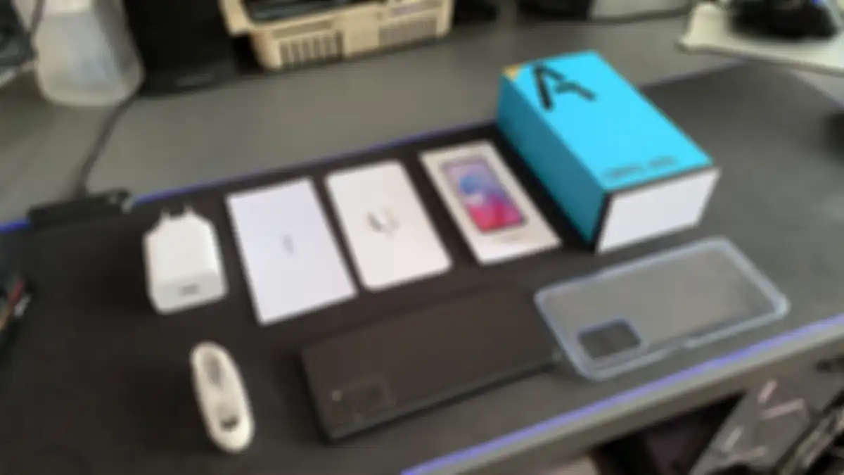 isi kotak OPPO A96