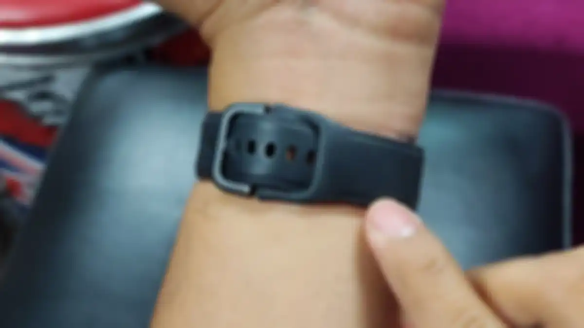 Mekanisme pengait OPPO Watch Free
