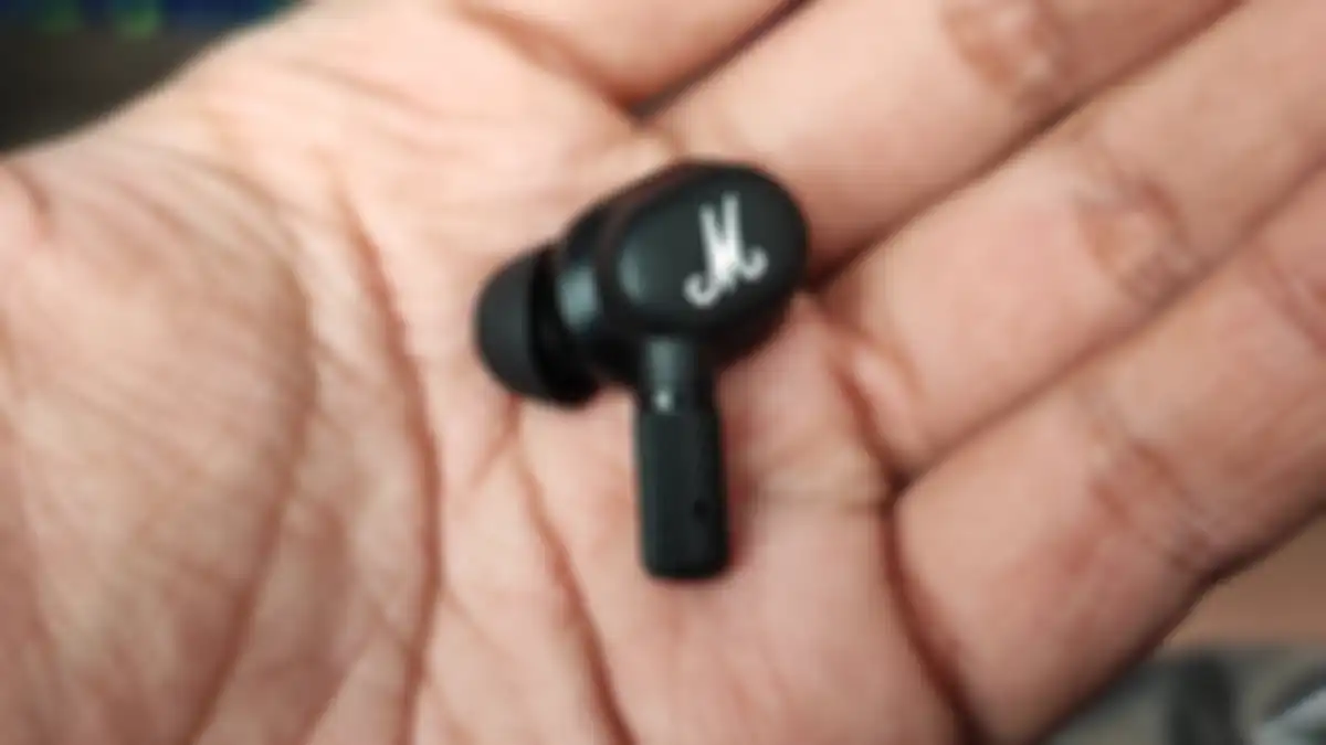 Desain earpiece TWS Marshall Motif ANC
