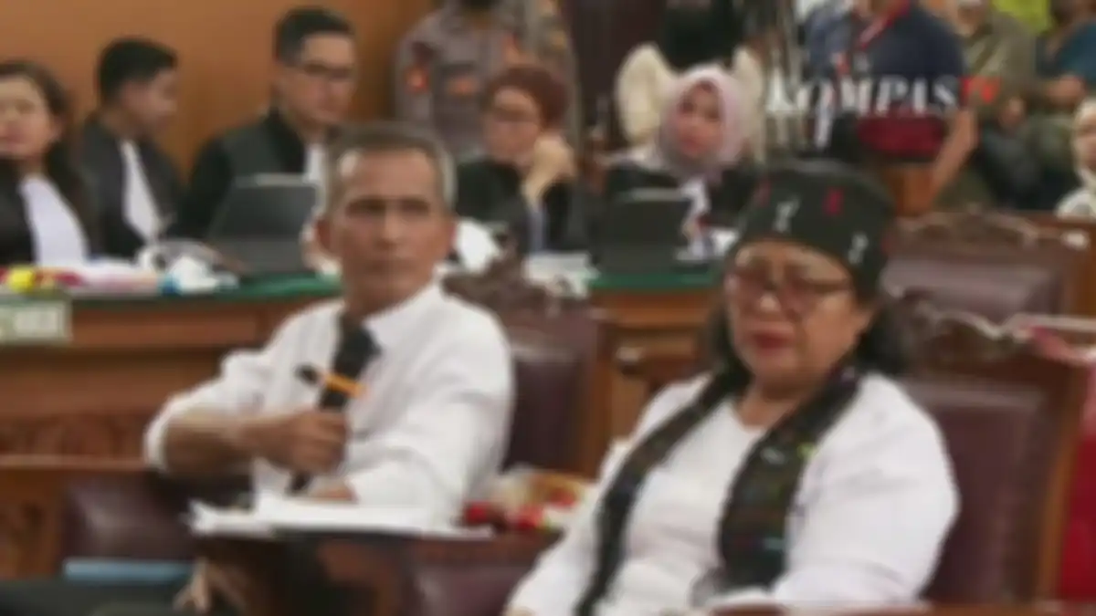 Orang tua Brigadir J kesal begitu mendengar pertanyaan pengacara Ferdy Sambo.