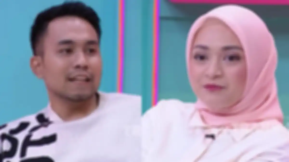 Faris kekasih baru Nathalie Hoslcher
