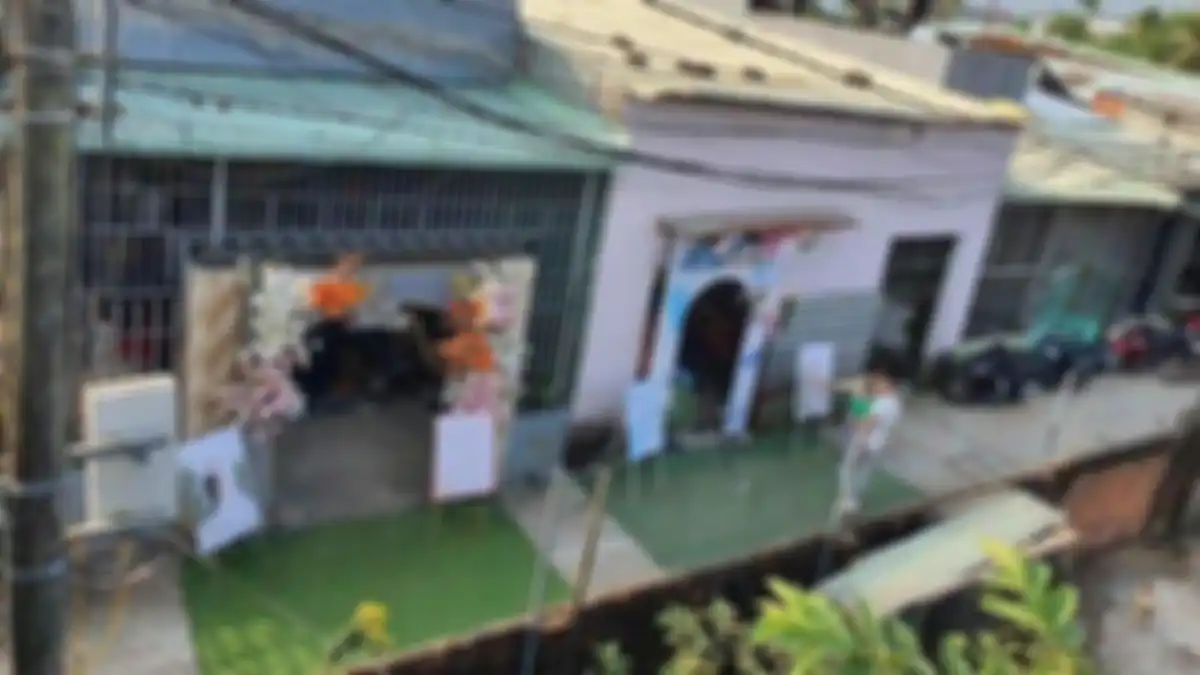 Rumah pengantin bersebelahan