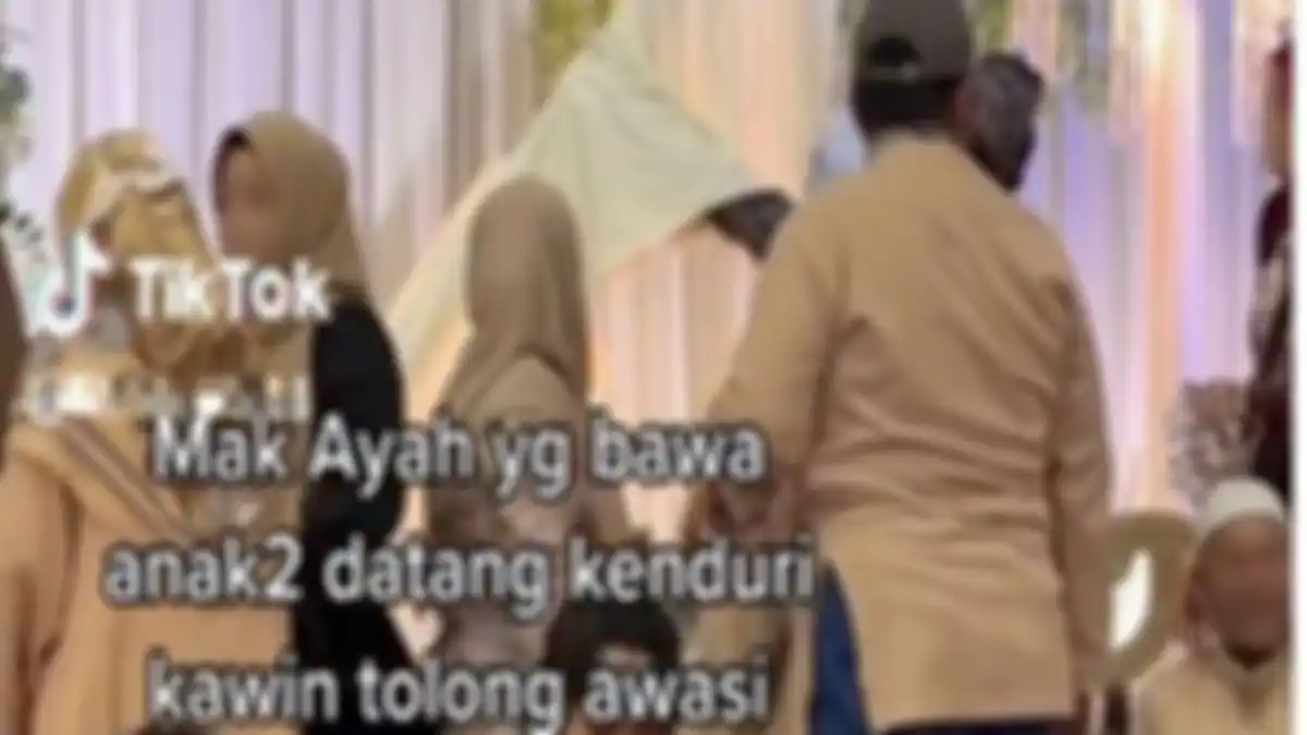 Viral pelaminan tiba-tiba roboh saat sesi fotokarena ulah bocil 