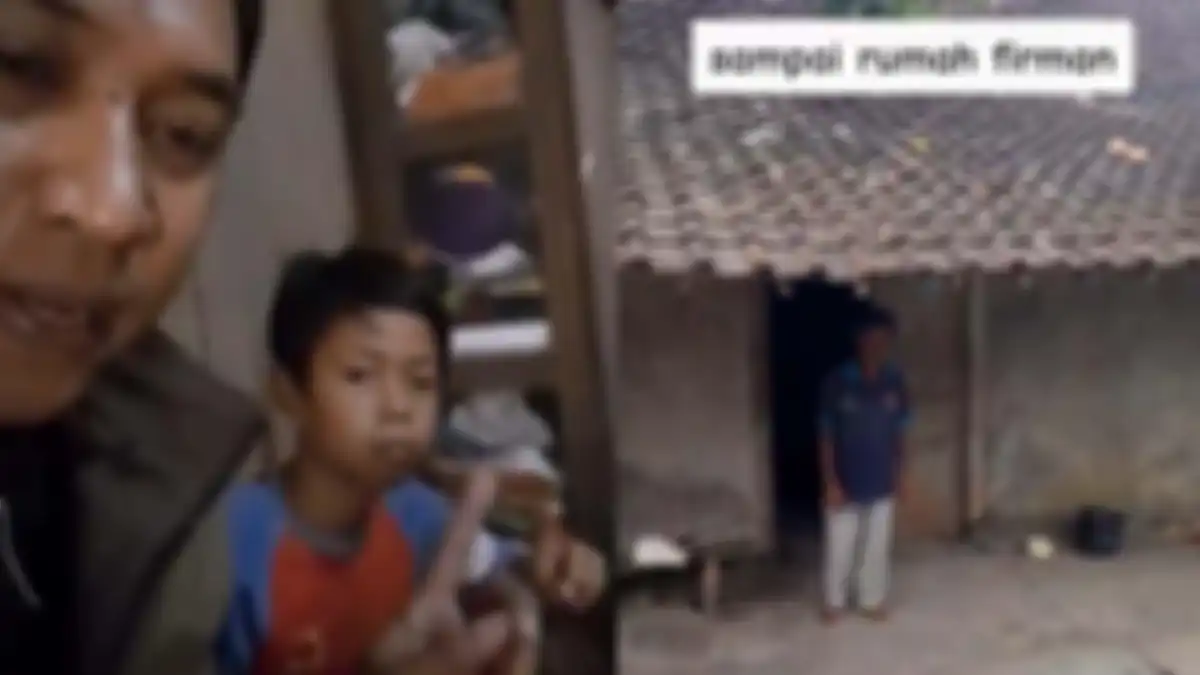 Kayu yang menjadi tembok rumah Firmansyah pun terlihat bolong-bolong dan tidak tertutup rapat. 