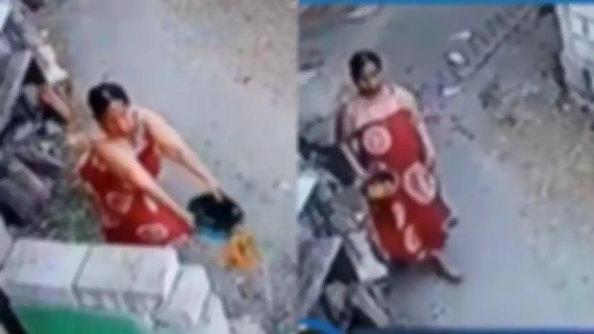 Masriah emak-emak Sukodono, Sidoarjo, yang siram kencing ke rumah tetangganya setiap hari  