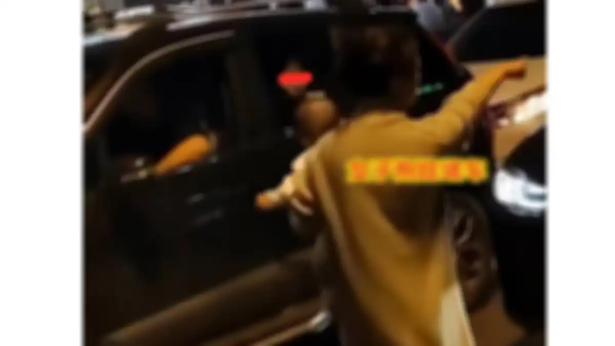 Wanita pergoki suami selingkuh sambil bawa anak  