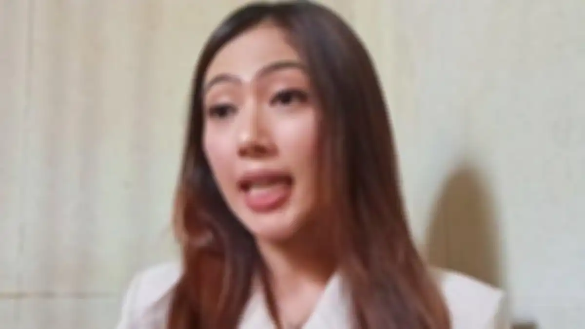 Suci Patia anakmendiang Gatot Brajamusti 