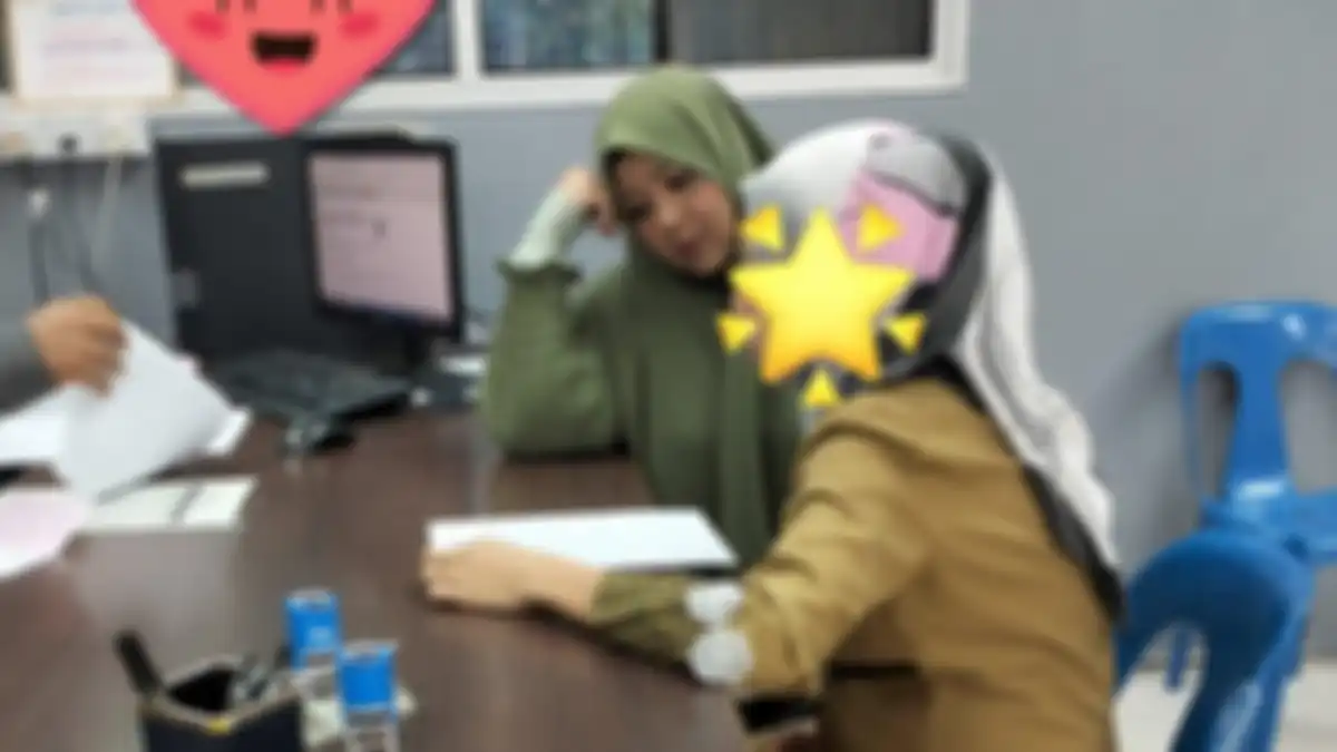 Gadis syok ayah dan ibunya ternyata tidak pernah menikah.