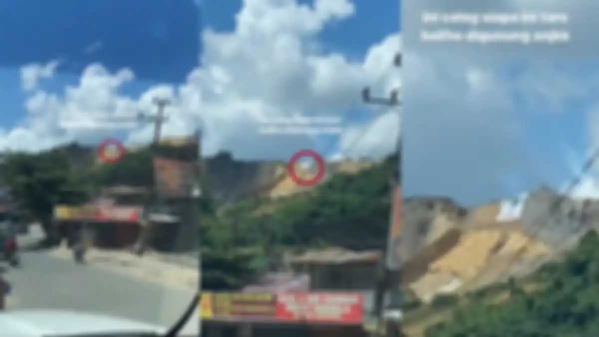 Baliho caleg yang dipasang di kaki gunung.