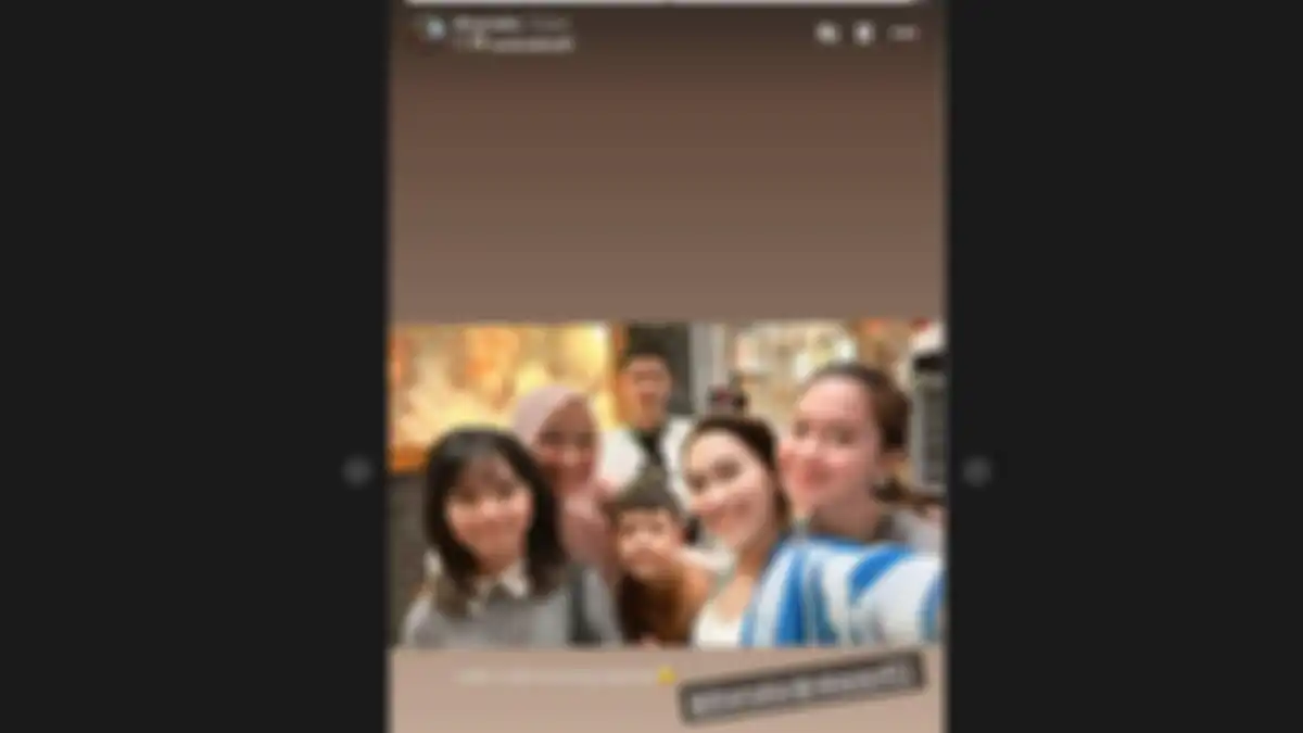 Dinar Salsa calon ipar unggah foto bareng Ayu Ting Ting 