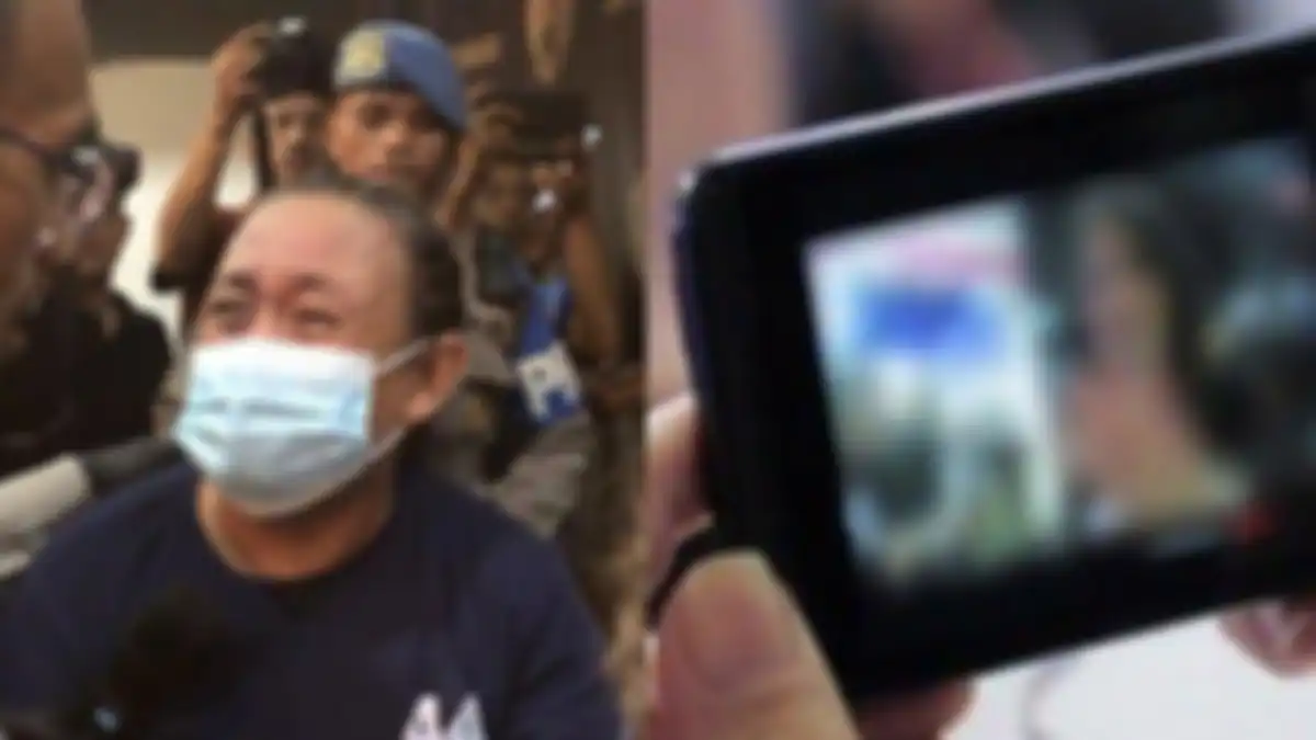 Seorang ibu di Jakarta Timur (Jaktim) berisial NKD (47) sengaja membiarkan anaknya yang masih di bawah umur, HR (16), disetubuhi oleh pacarnya.
