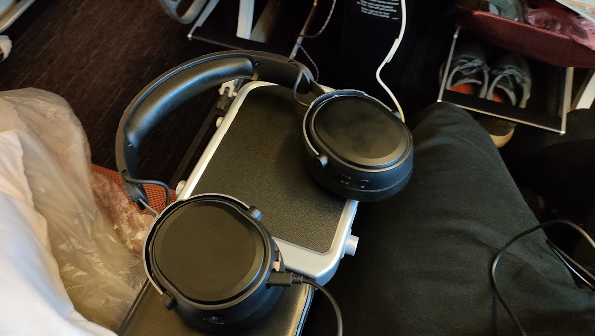 Headphone bisa menjadi penyelamat di saat bosan