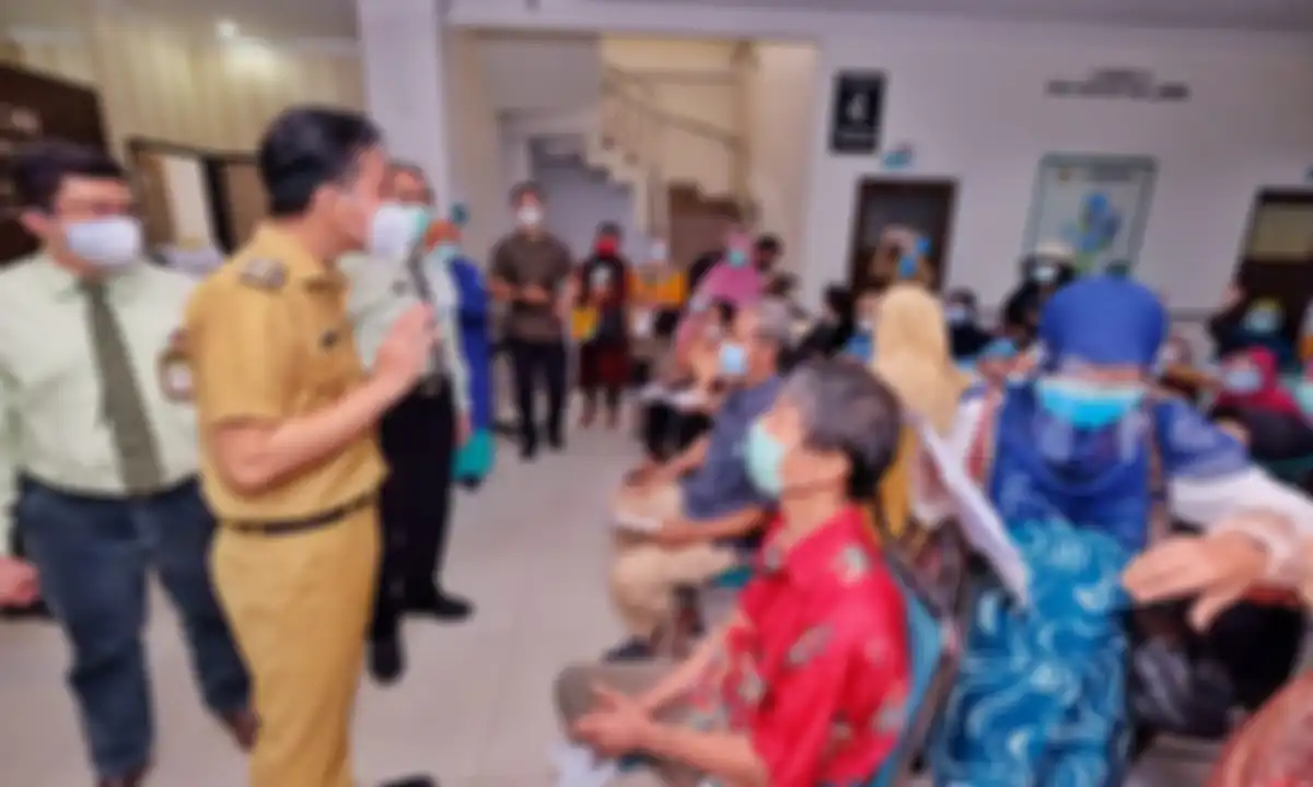 Wali Kota Solo Gibran Rakabuming Raka mengungkapkan bahwa dirinya positif Covid-19 meskipun sudah medapatkan 2 kali vaksin corona.
