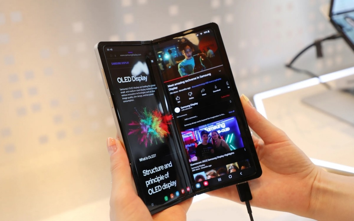 Prototipe layar lipat baru Samsung