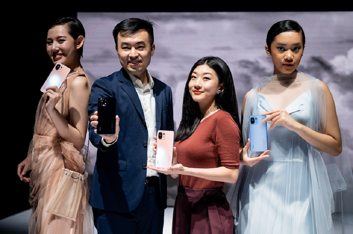 Alvin Tse pada saat peluncuran Mi 11 Lite dan Mi 11 Ultra.