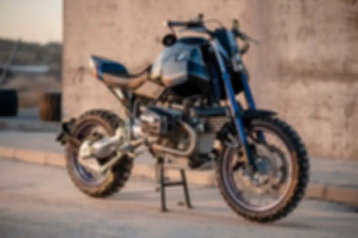 Modifikasi BMW R1150GS Adventure ala tracker garapan Voodoo Garage.