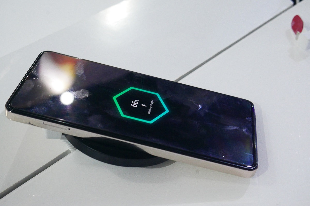 Infinix Note 30 Pro sudah mendukung wireless charging 15W