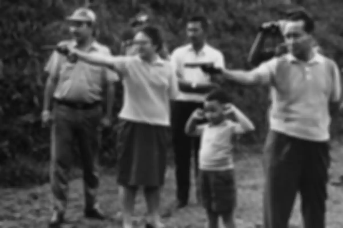 Ibu Tien Soeharto, Tommy kecil, dan Pak Harto
