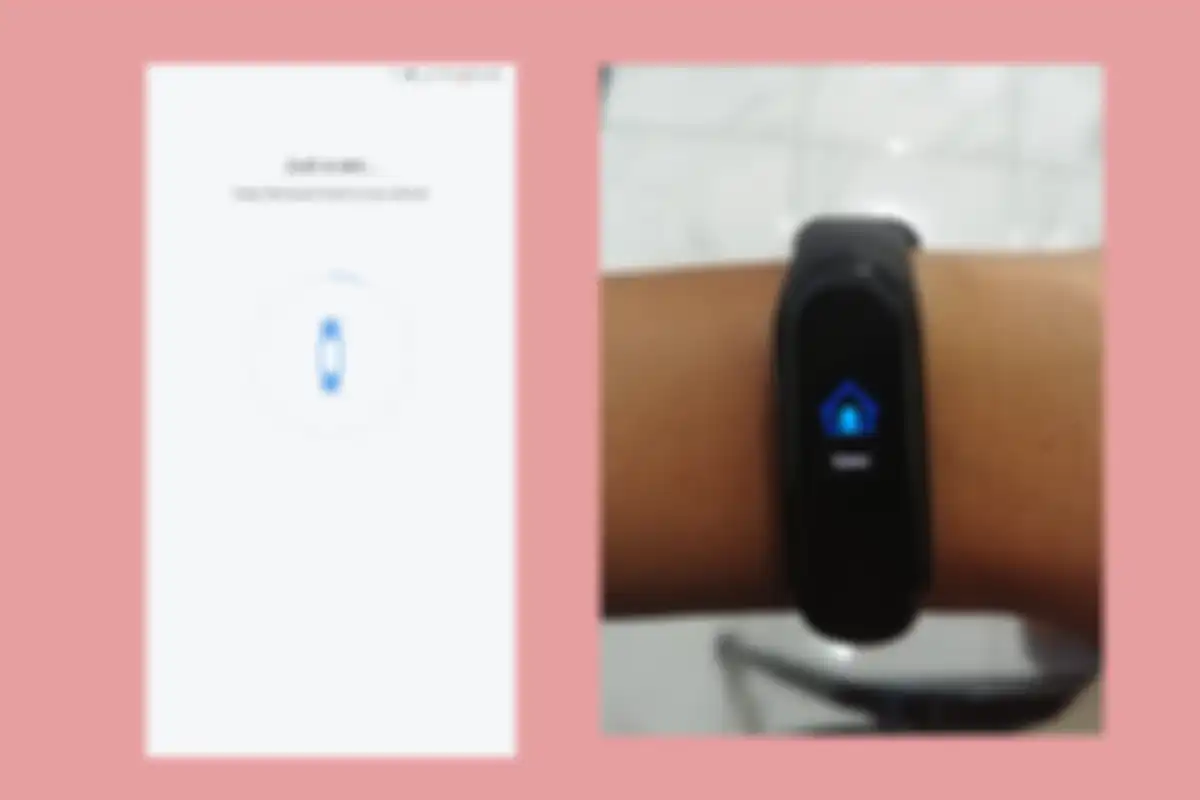 Kiri: proses update firmware, kanan: sudah berubah bahasa menyesuaikan ponsel