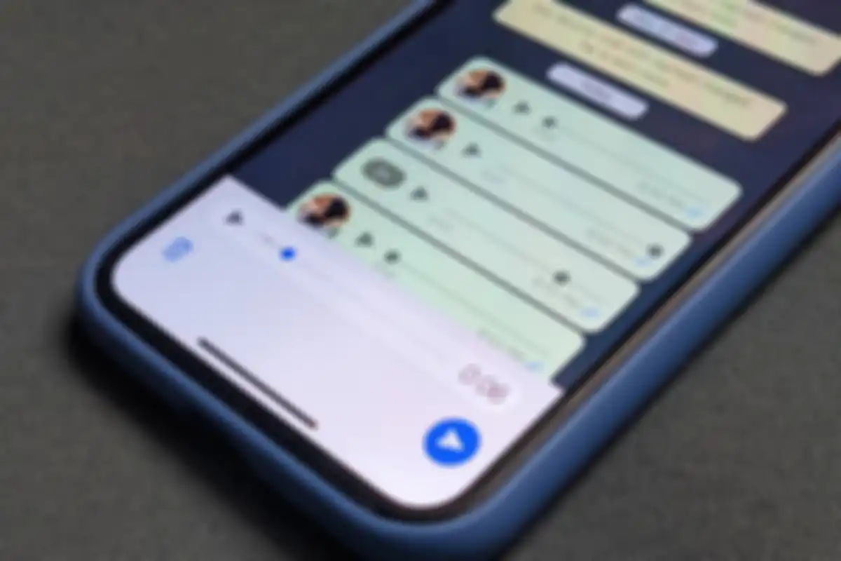 Ilustrasi fitur voice note di Whatsapp
