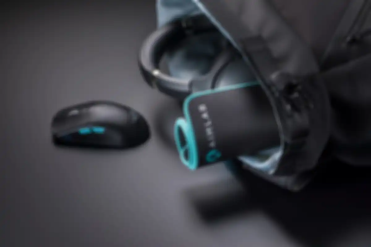 Kolaborasi antara ASUS dan Aim lab Menghasilkan mouse dan mousepad yang didesain khusus bagi para pemain e-sports profesional