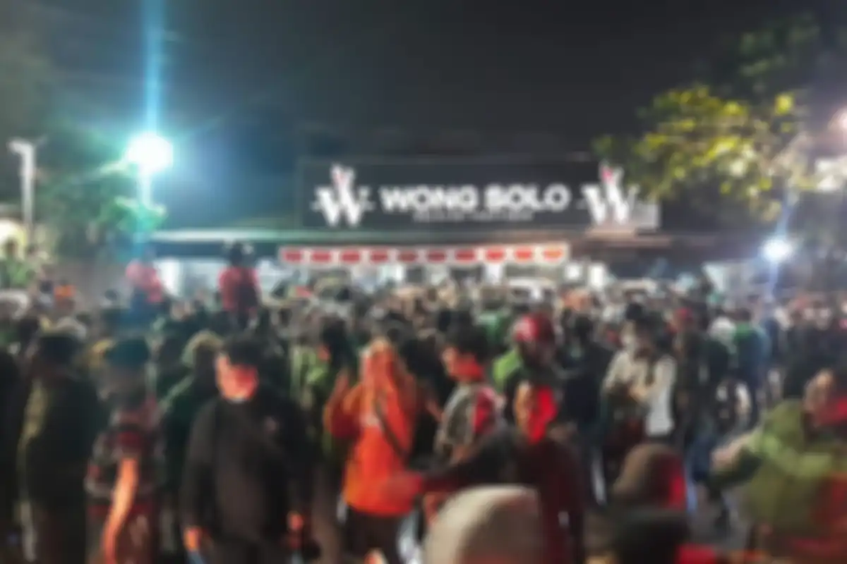 Sebuah warung makan yang disinyalir menjadi tempat kaburnya content creator yang dikejar warga dan ojol di Tebet.