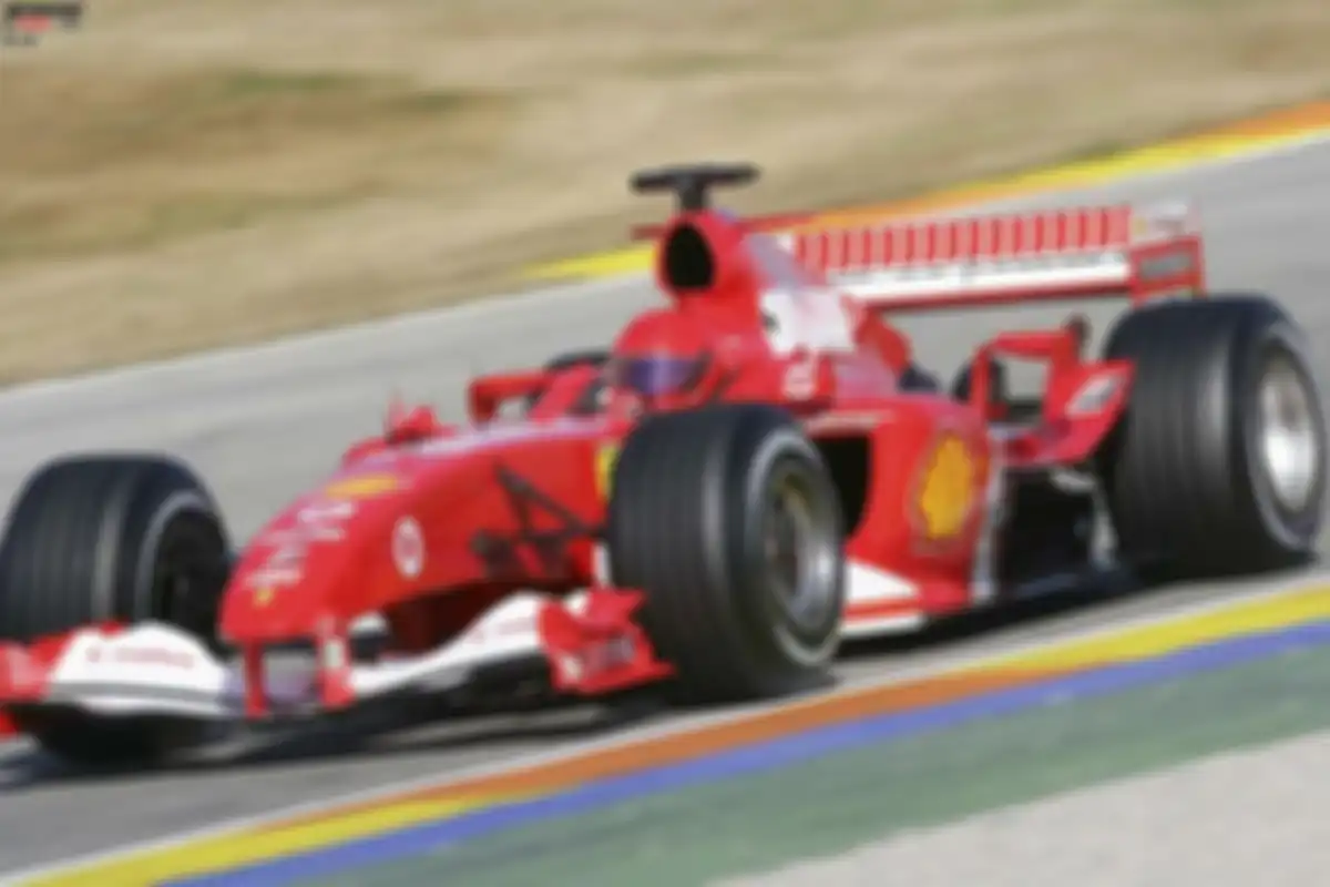 Dalam tes tersebut catatan waktu Rossi hanya tertinggal tidak sampai satu detik dari Michael Schumacher