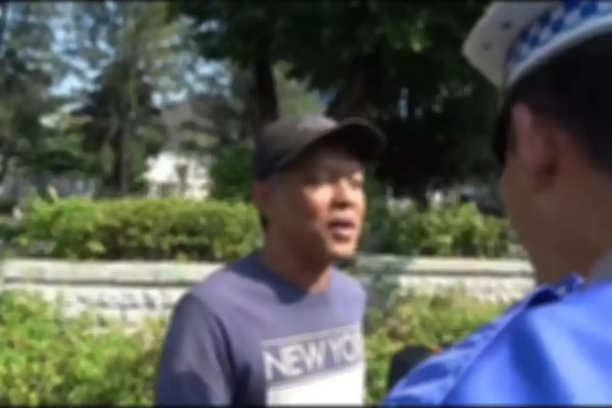 Dedi Hermansyah, pemotor yang diberhentikan polisi di Perempatan Slipi, Jakarta Barat.