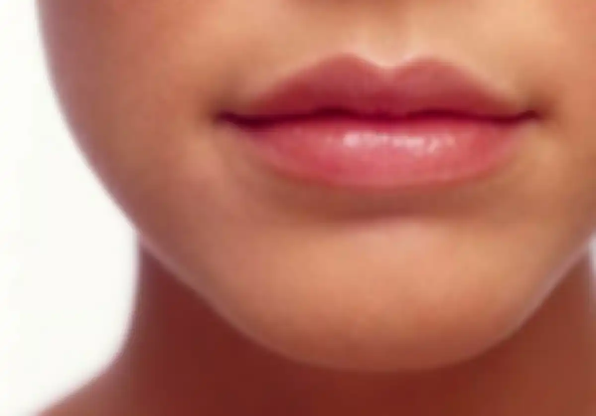 Ilustrasi bibir sehat pakai lip balm