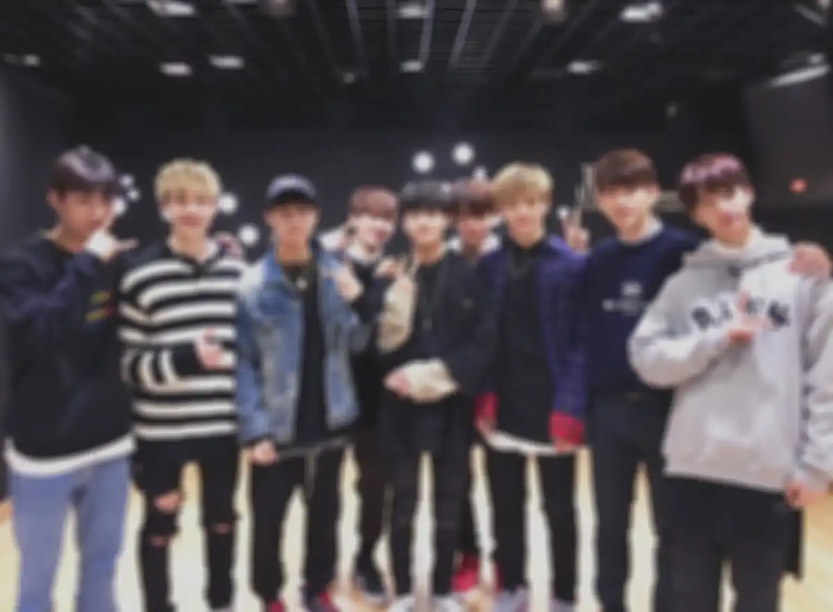 Stray Kids