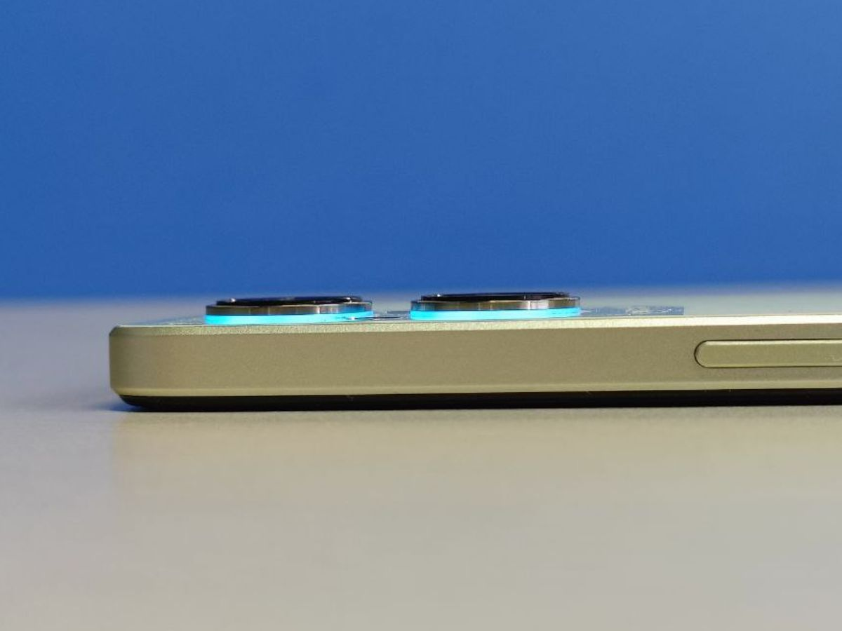 Detail lampu LED di OPPO Reno8 Z 5G