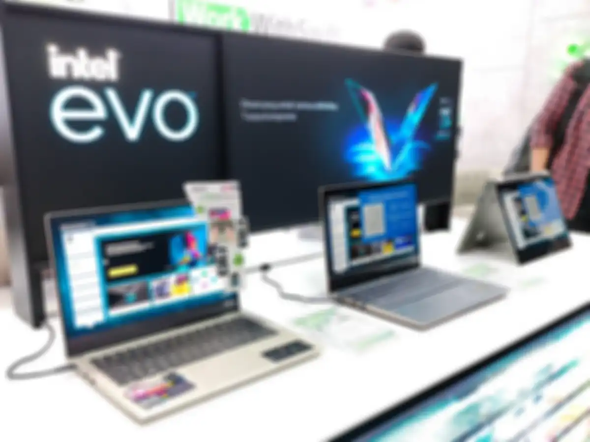 Beberapa line up laptop consumer Acer di Acer Exclusive Store Mall of Indonesia