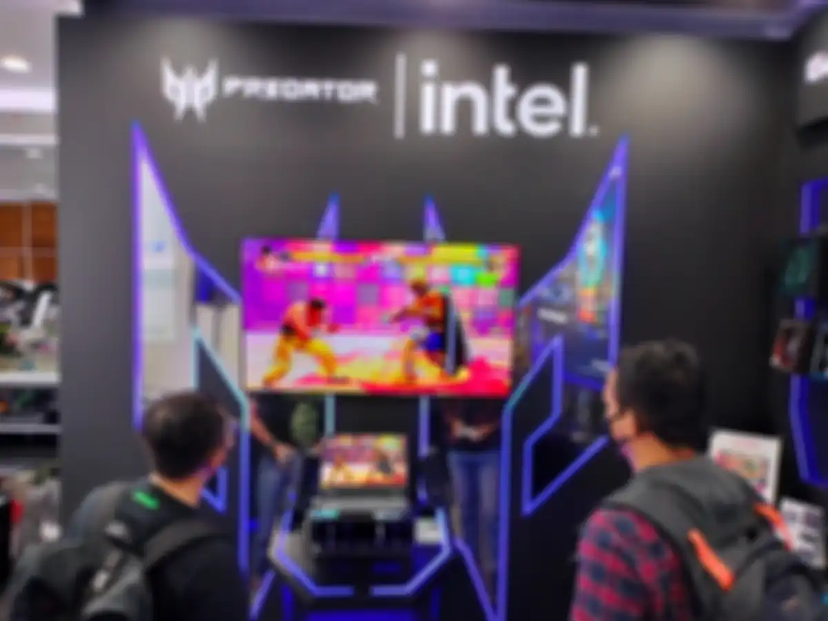 Acer Exclusive Store juga memiliki salah satu sudut dikhususkan untuk produk gaming dari predator dan Nitro, serta konsumen bisa langsung menciba bermain game