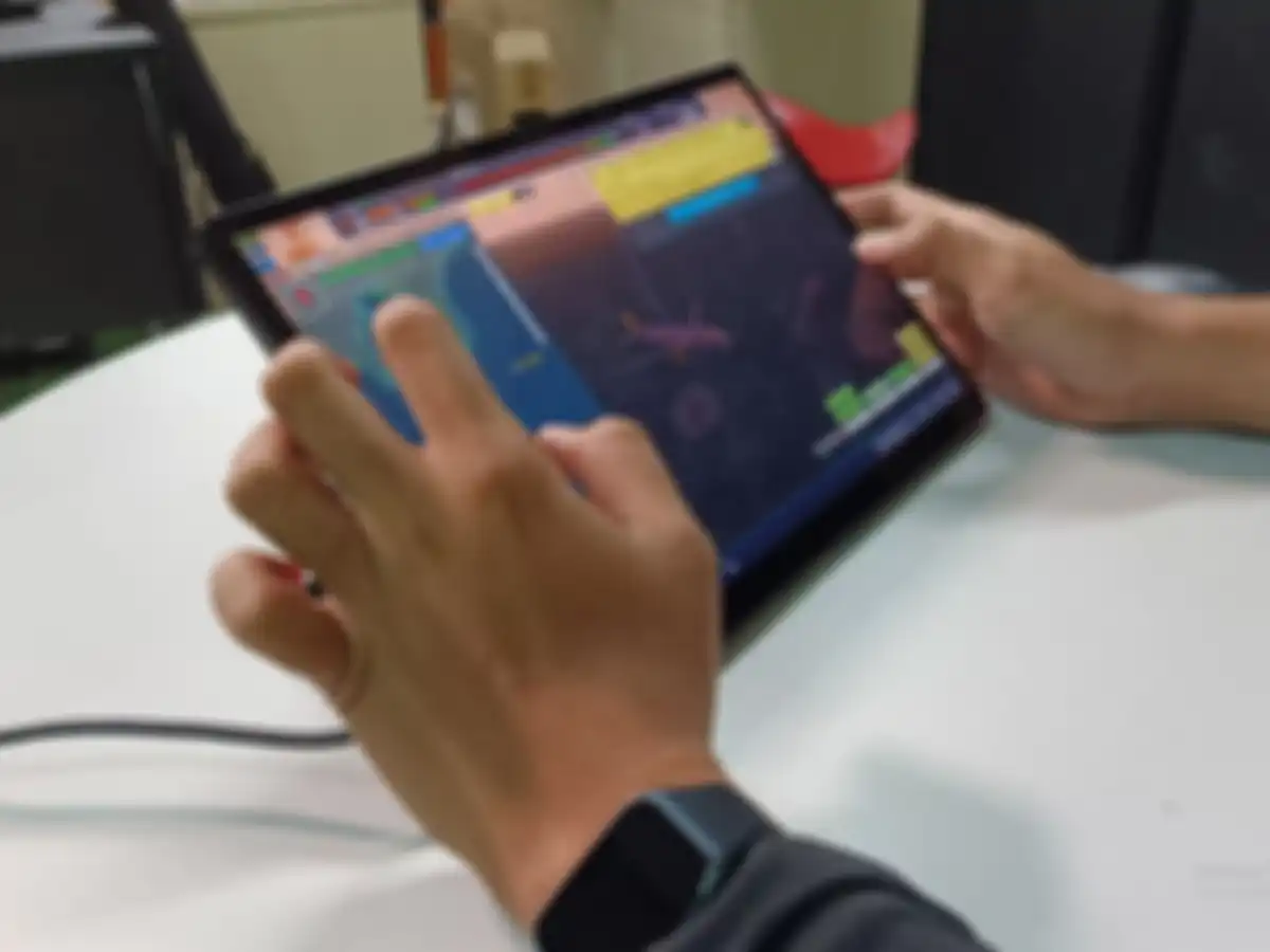 Ada beberapa game windows yang cocok untuk dioperasikan menggunakan layar sentuh