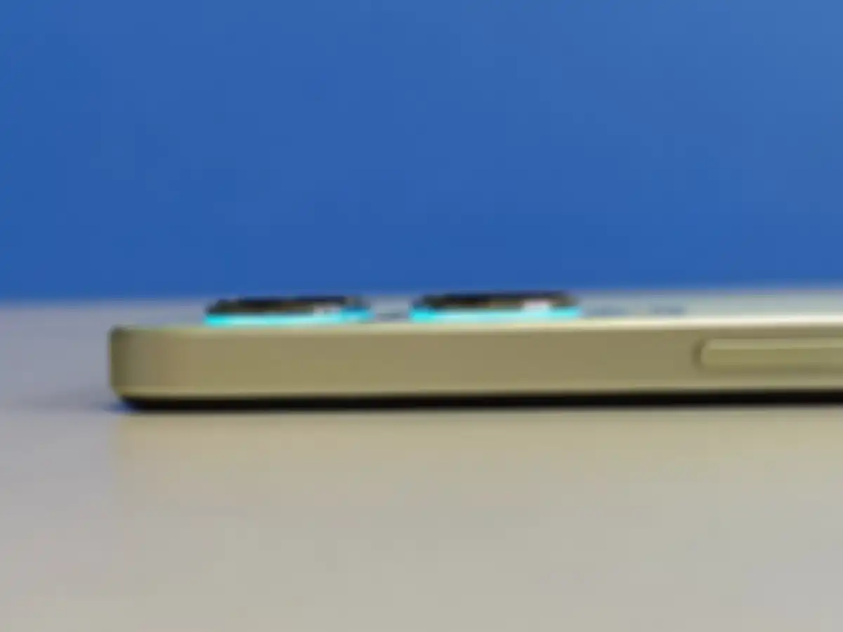 Detail lampu LED di OPPO Reno8 Z 5G