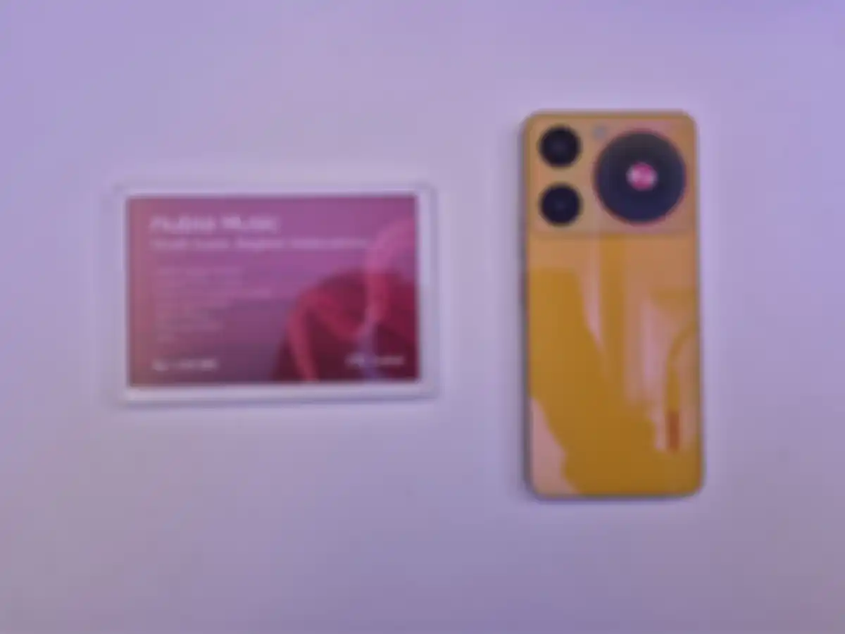 ZTE Nubia Music