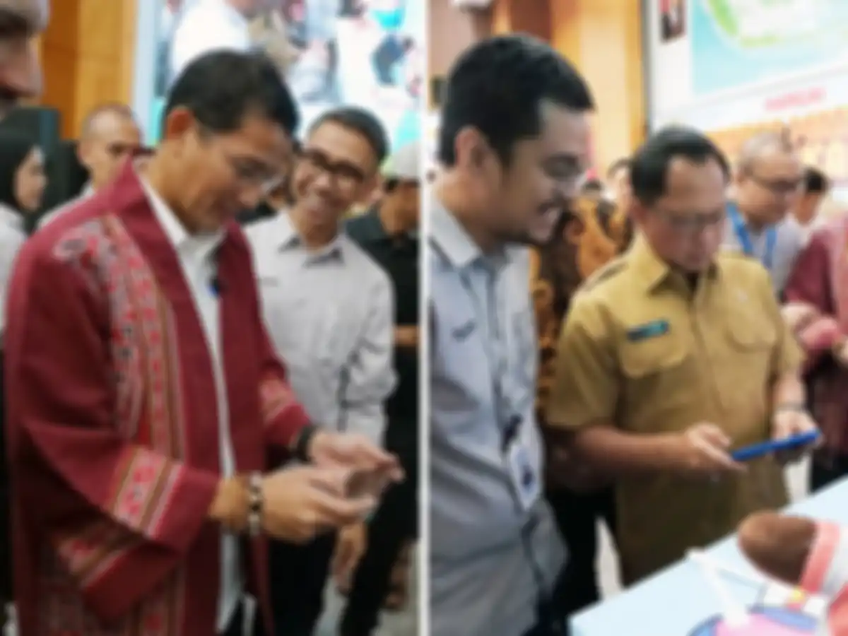 Mentri diajak bermain game lokal