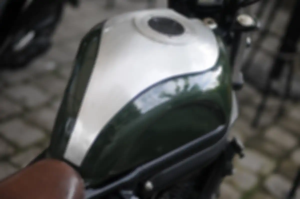 Tangki baru di modifikasi ER-6n chopper bobber.