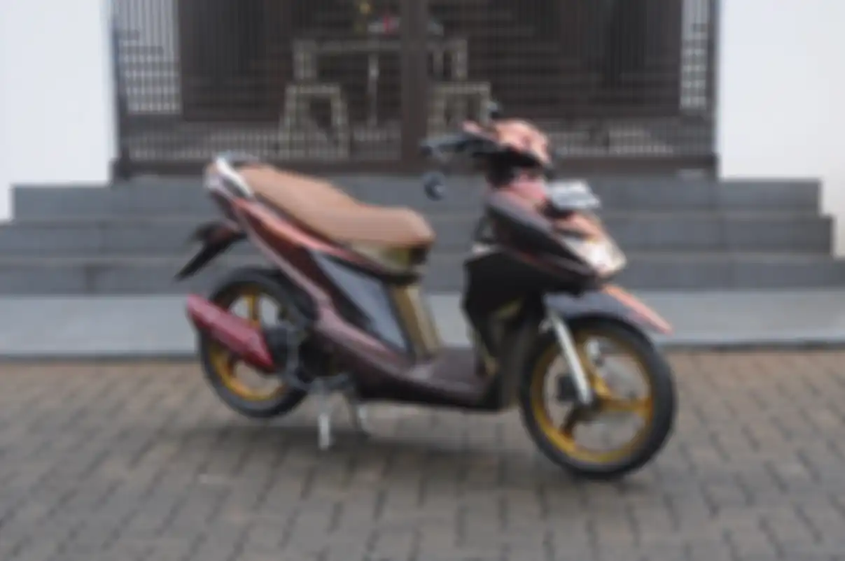 Modifikasi motor Suzuki Nex II garapan Kelly Nugroho. Unik banget!