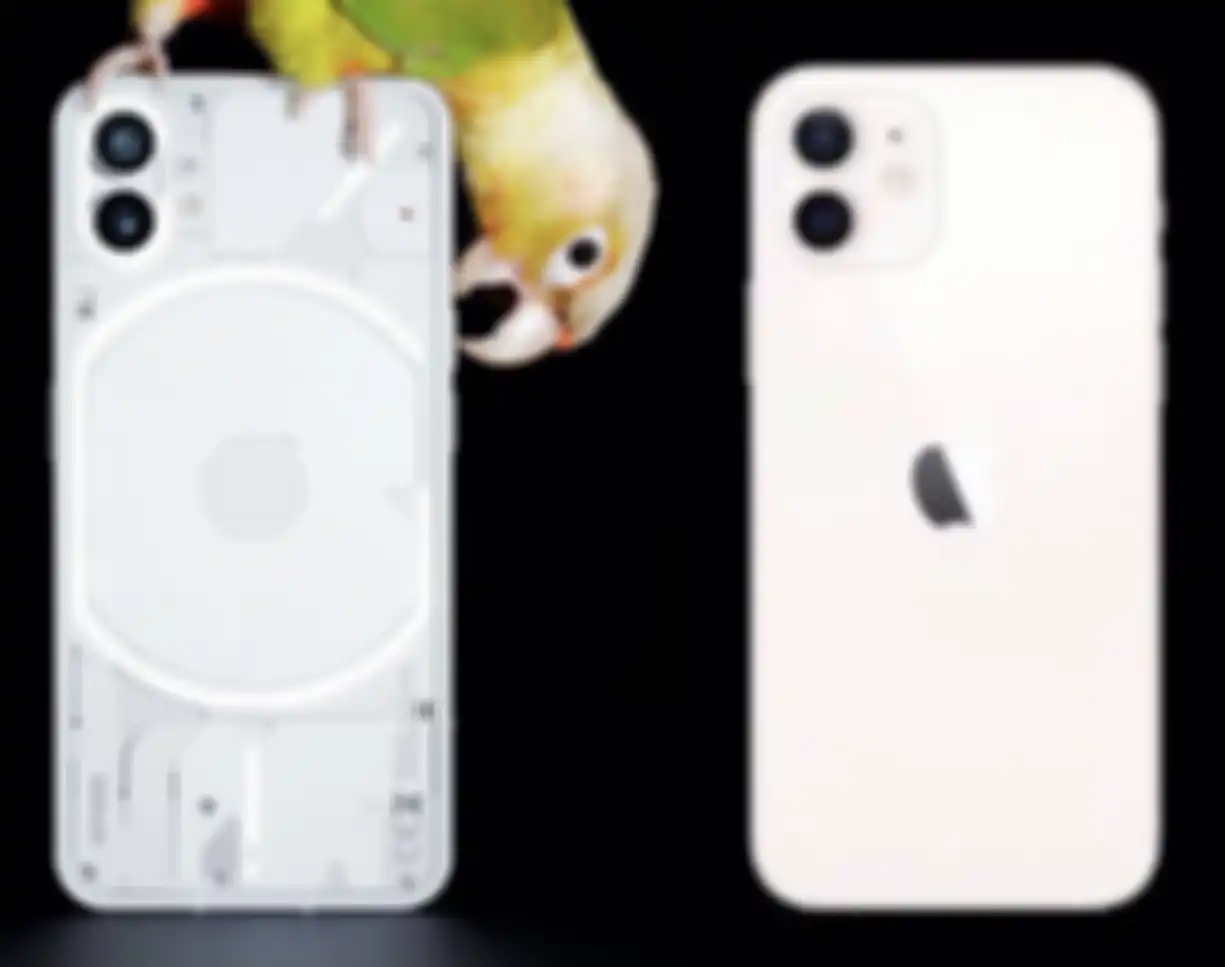Perbandingan desain Nothing Phone 1 dan iPhone 12